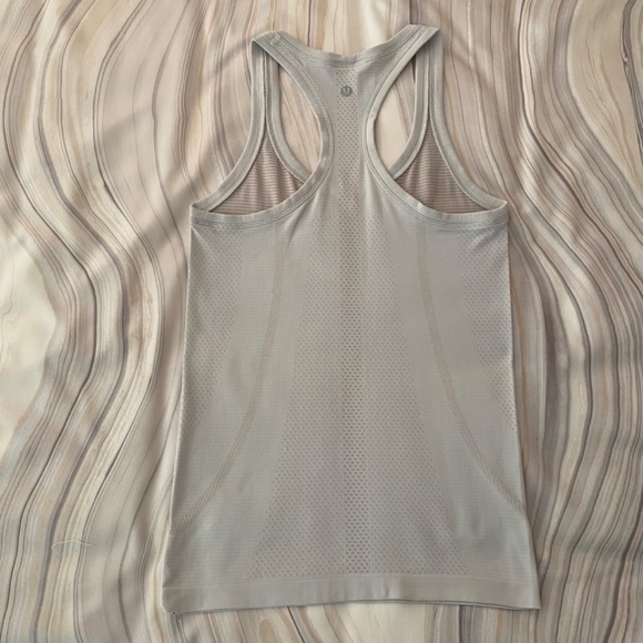 Lululemon Swiftly Tech 2.0 Racerback Tank Light Pink Dune/Mink Berry Size 4 - Picture 10 of 13